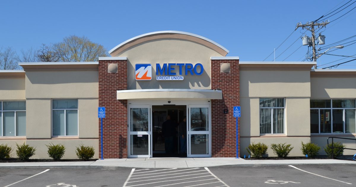 Drive Thru Metro Credit Union METEORRA